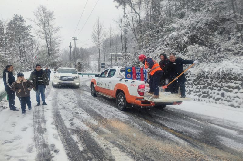 以雪為令，聞雪而動丨路橋集團彰顯國企擔當